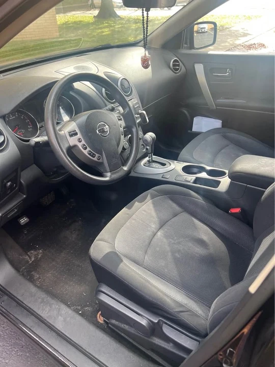 2013 Nissan Rogue - Image 5 of 11