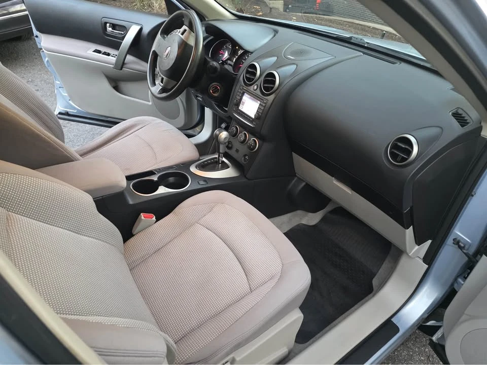 2013 Nissan Rogue - Image 6 of 11