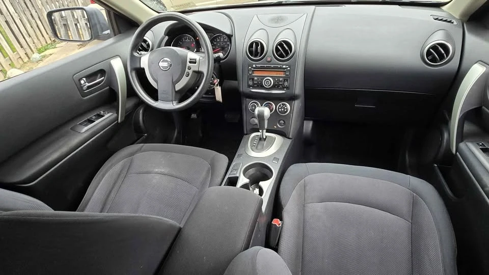 2013 Nissan Rogue - Image 3 of 6