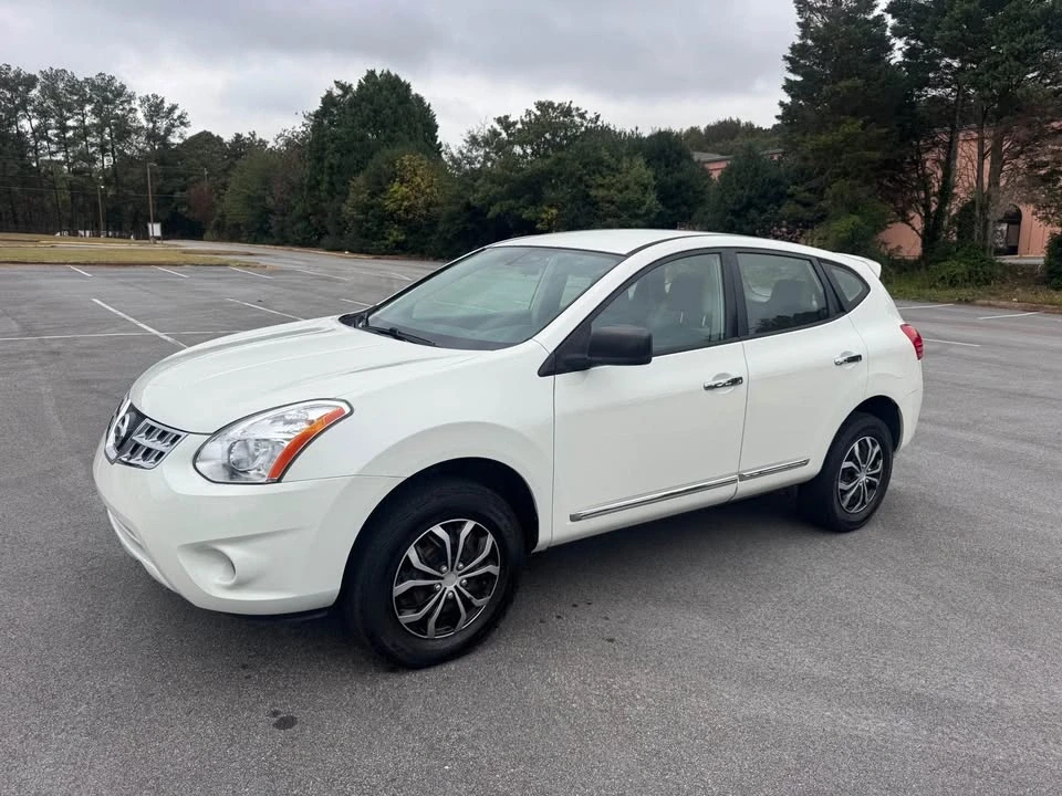 2013 Nissan Rogue - Image 2 of 18
