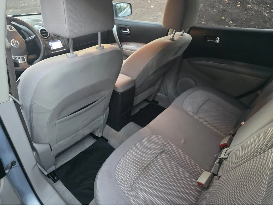 2013 Nissan Rogue - Image 8 of 11