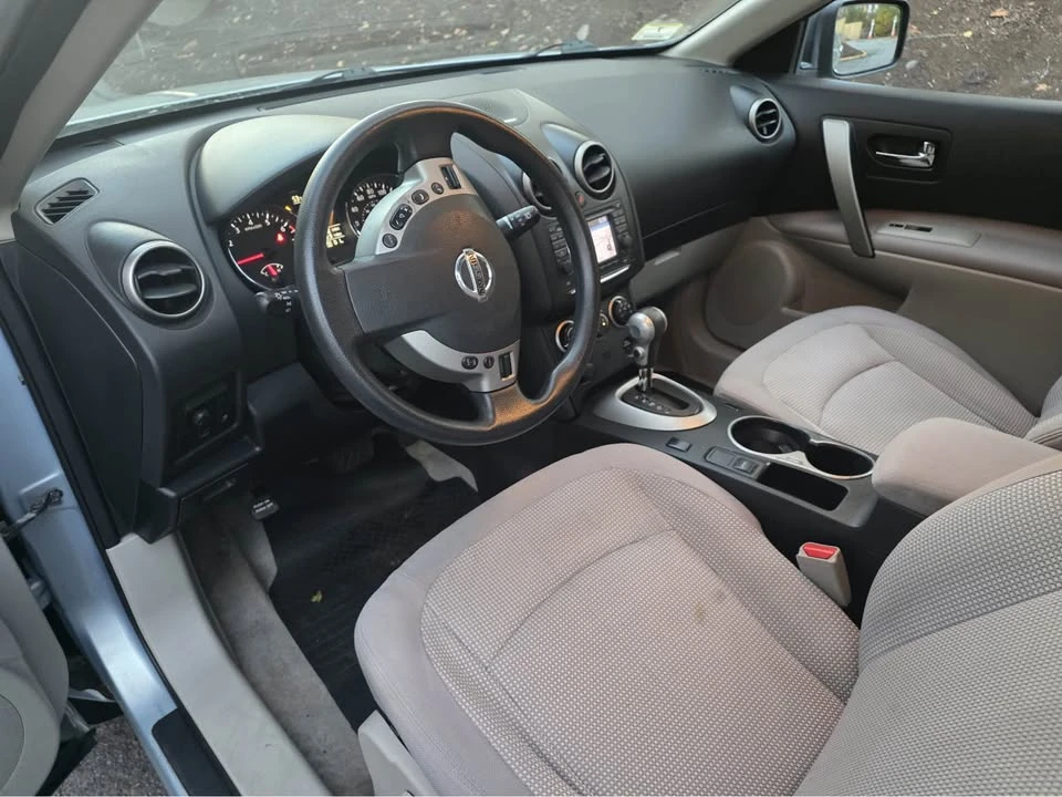 2013 Nissan Rogue - Image 5 of 11