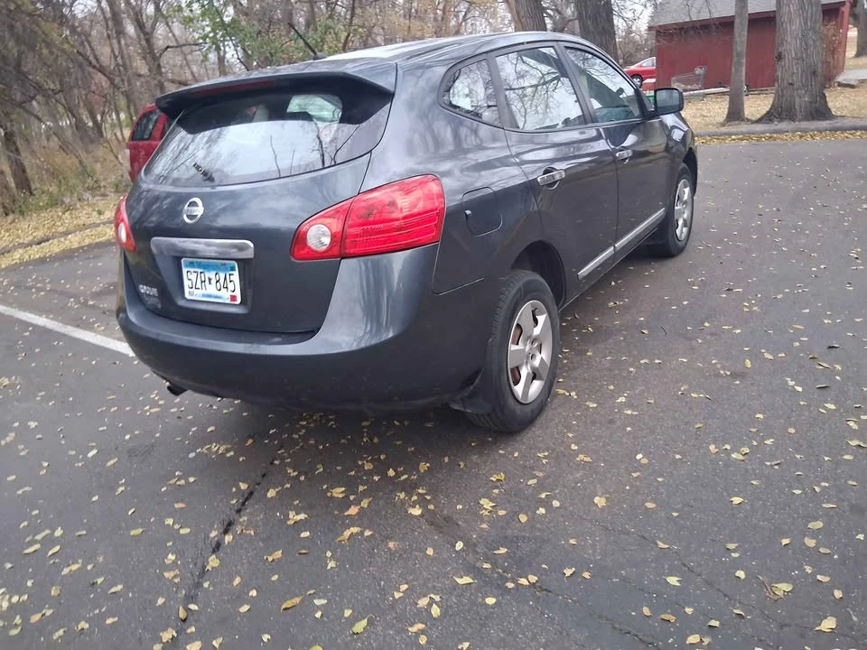 2013 Nissan Rogue - Image 2 of 13