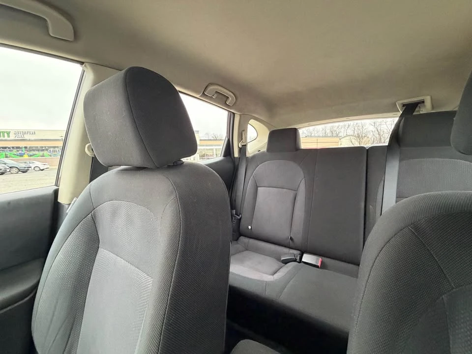 2013 Nissan Rogue - Image 15 of 19