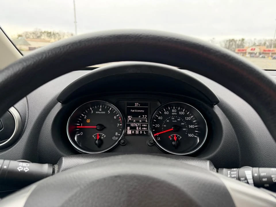 2013 Nissan Rogue - Image 16 of 19
