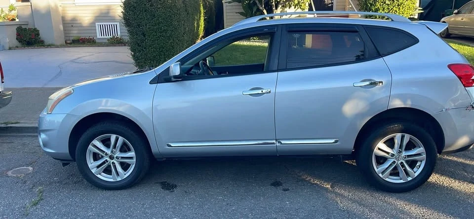 2013 Nissan Rogue - Image 3 of 15