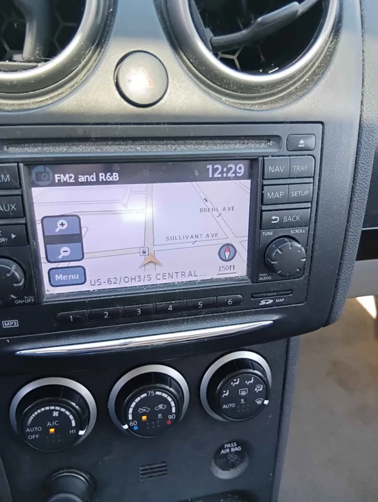 2013 Nissan Rogue - Image 10 of 19