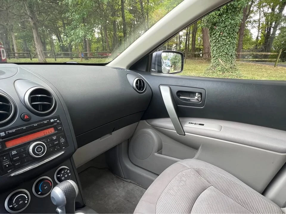 2013 Nissan Rogue - Image 9 of 15