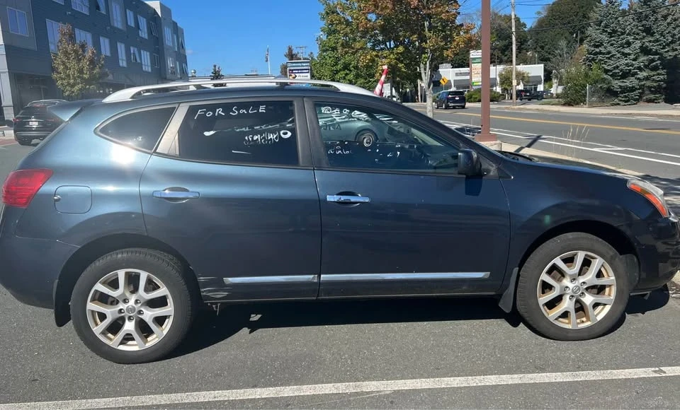 2013 Nissan Rogue - Image 2 of 5