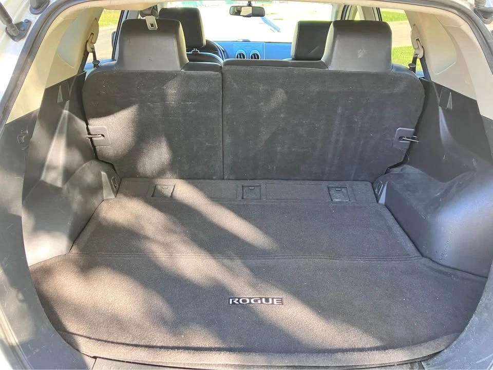 2013 Nissan Rogue - Image 12 of 16