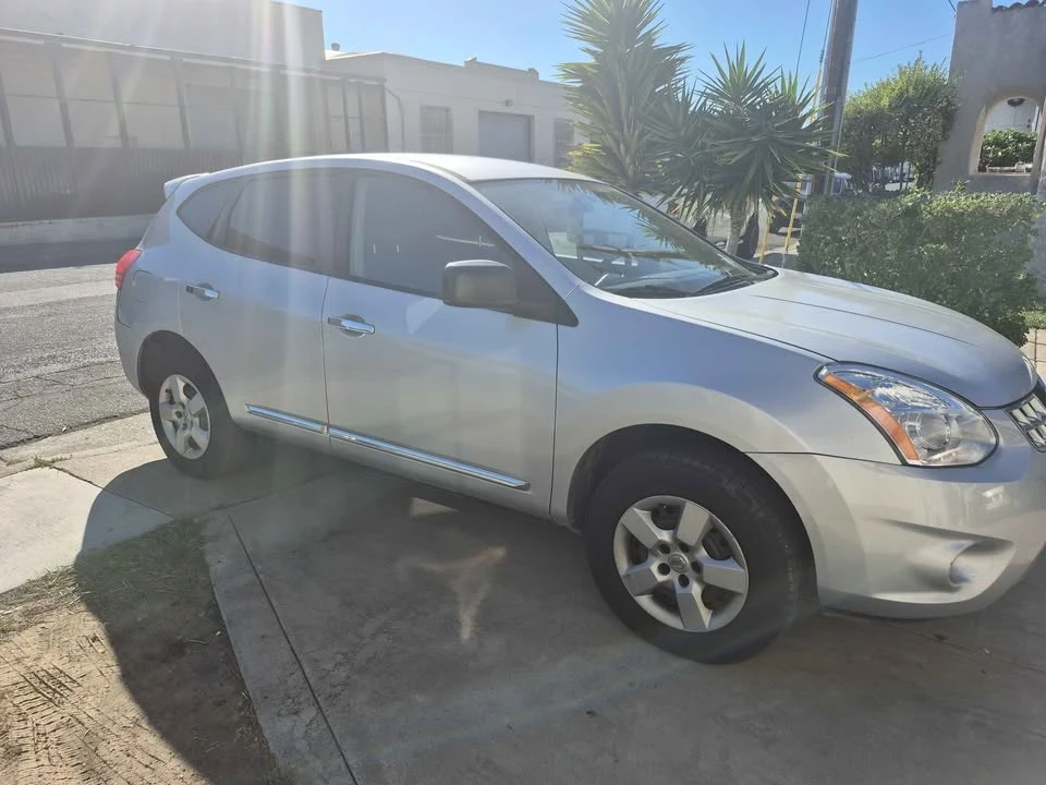2013 Nissan Rogue - Image 3 of 7