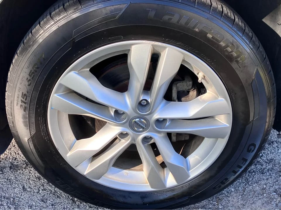 2013 Nissan Rogue - Image 13 of 16