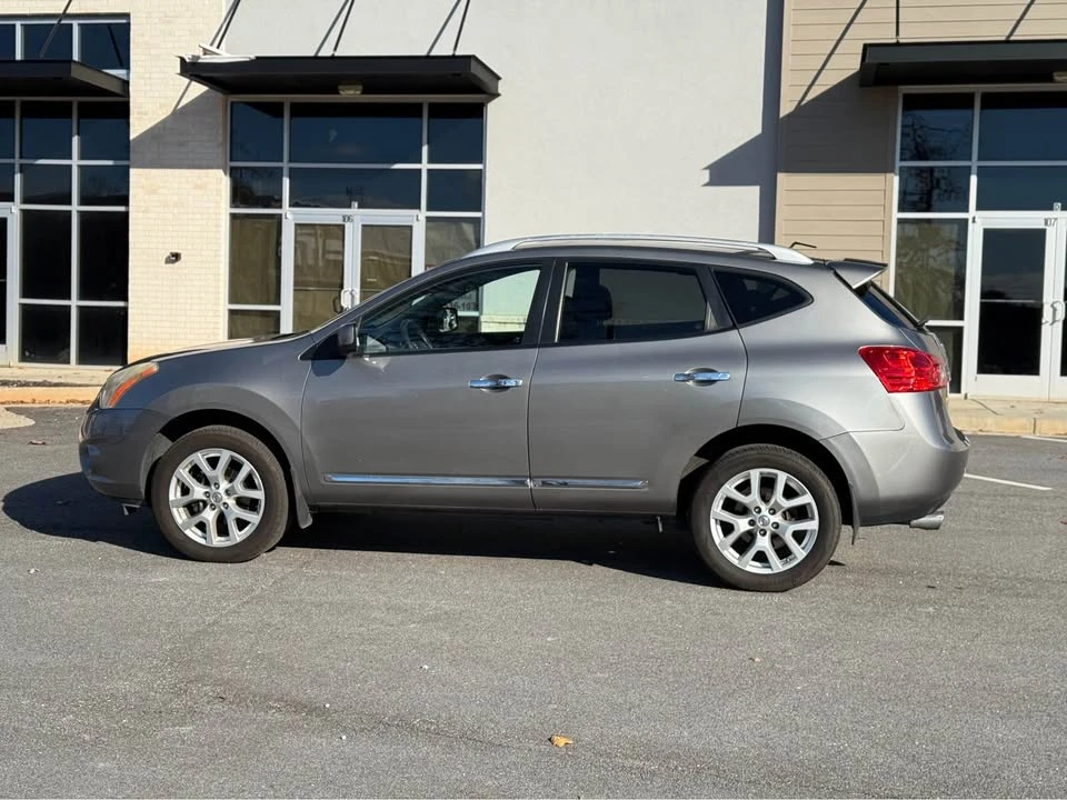 2013 Nissan Rogue - Image 12 of 20