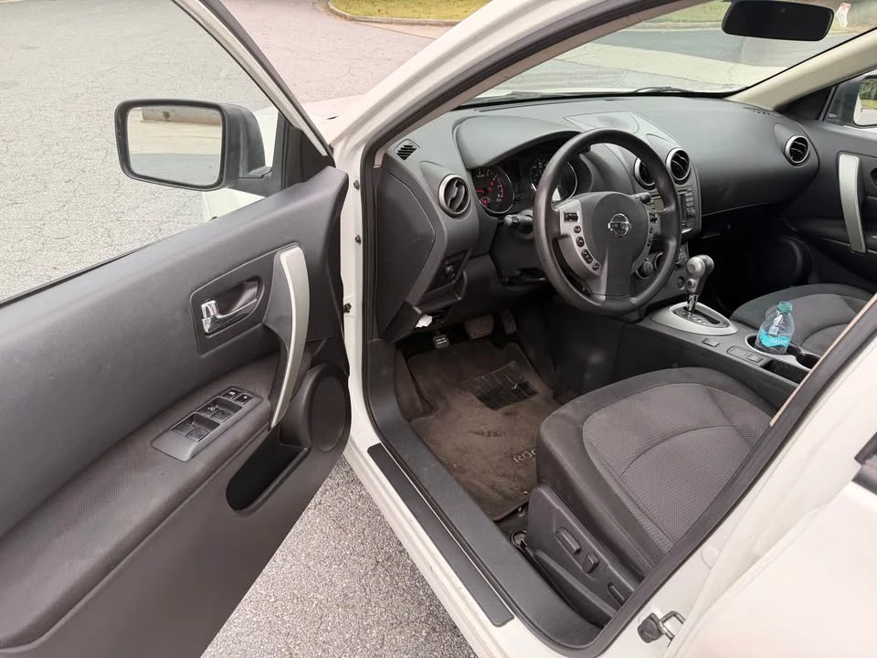 2013 Nissan Rogue - Image 7 of 13