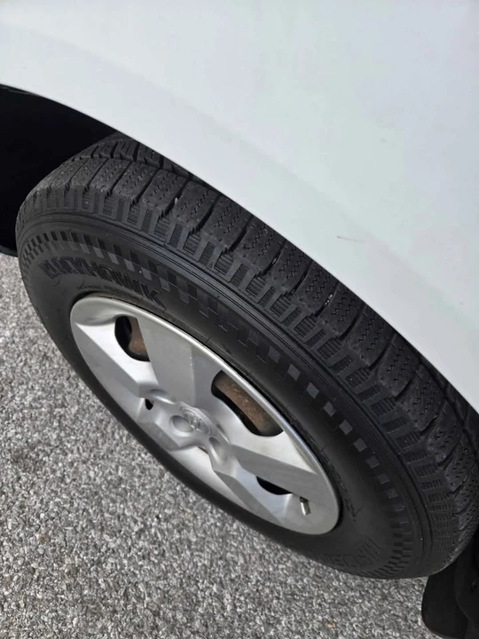 2013 Nissan Rogue - Image 9 of 10