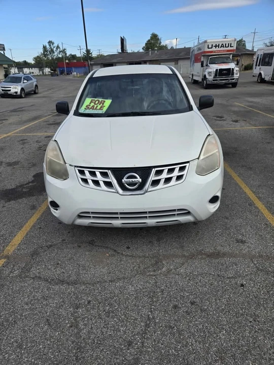 2013 Nissan Rogue - Image 6 of 10