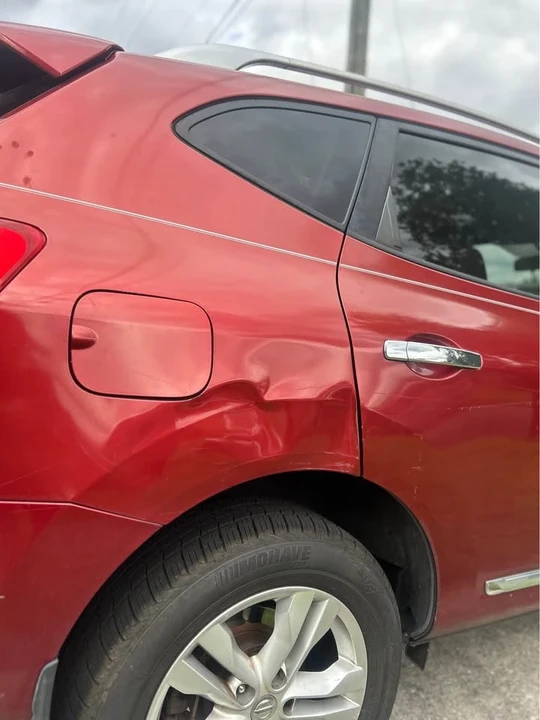 2013 Nissan Rogue - Image 5 of 11