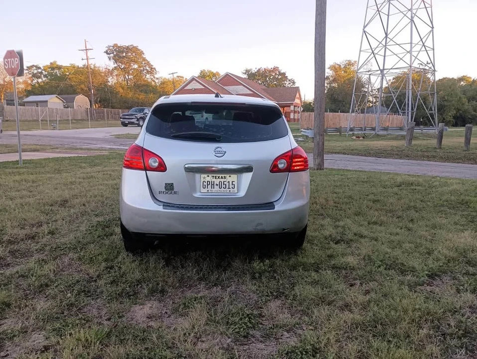 2013 Nissan Rogue - Image 6 of 10