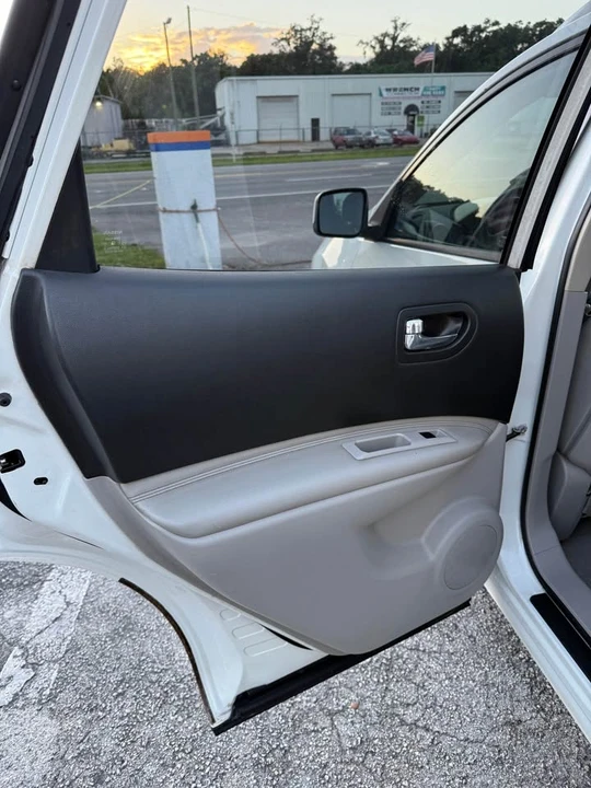 2013 Nissan Rogue - Image 4 of 15