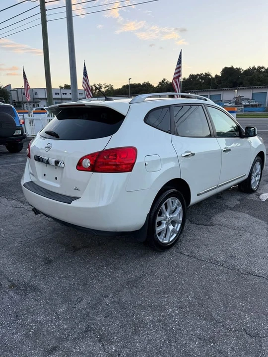 2013 Nissan Rogue - Image 8 of 15