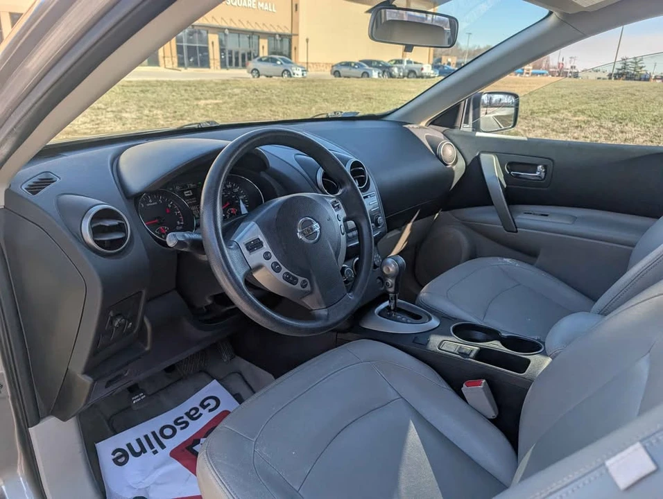 2013 Nissan Rogue - Image 3 of 15