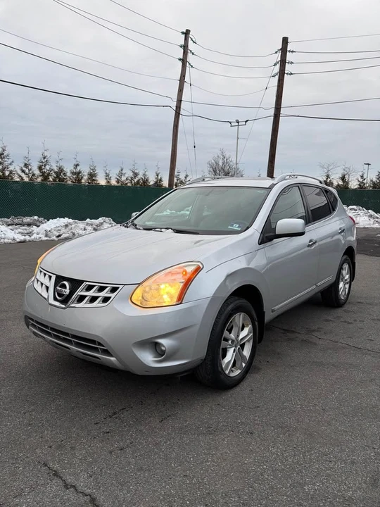 2013 Nissan Rogue - Image 3 of 11