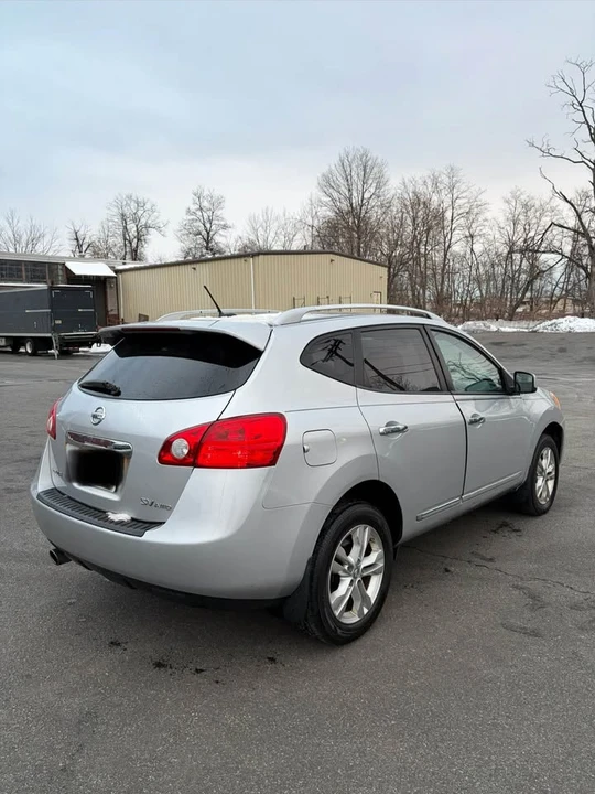 2013 Nissan Rogue - Image 5 of 11