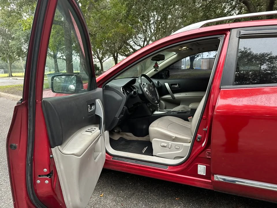 2013 Nissan Rogue - Image 6 of 14