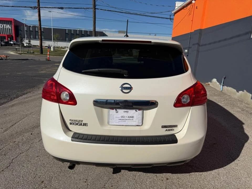 2013 Nissan Rogue - Image 6 of 17