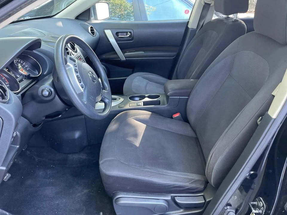 2013 Nissan Rogue - Image 10 of 16