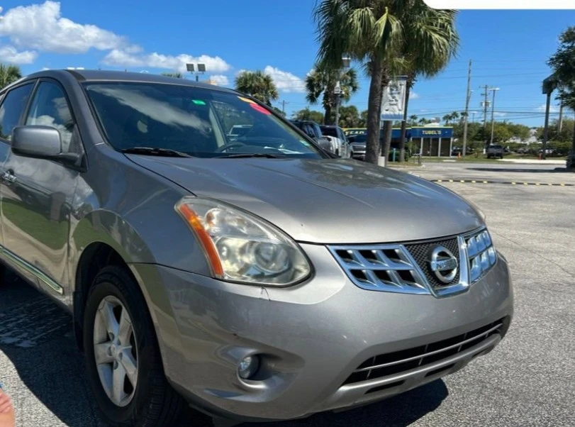 2013 Nissan Rogue - Image 2 of 7