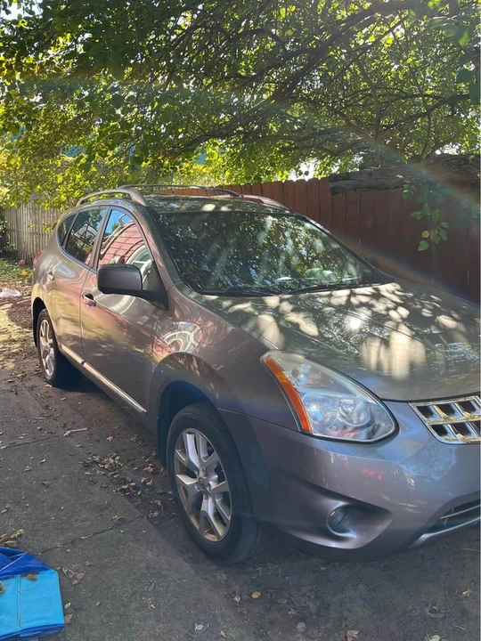2013 Nissan Rogue - Image 2 of 6