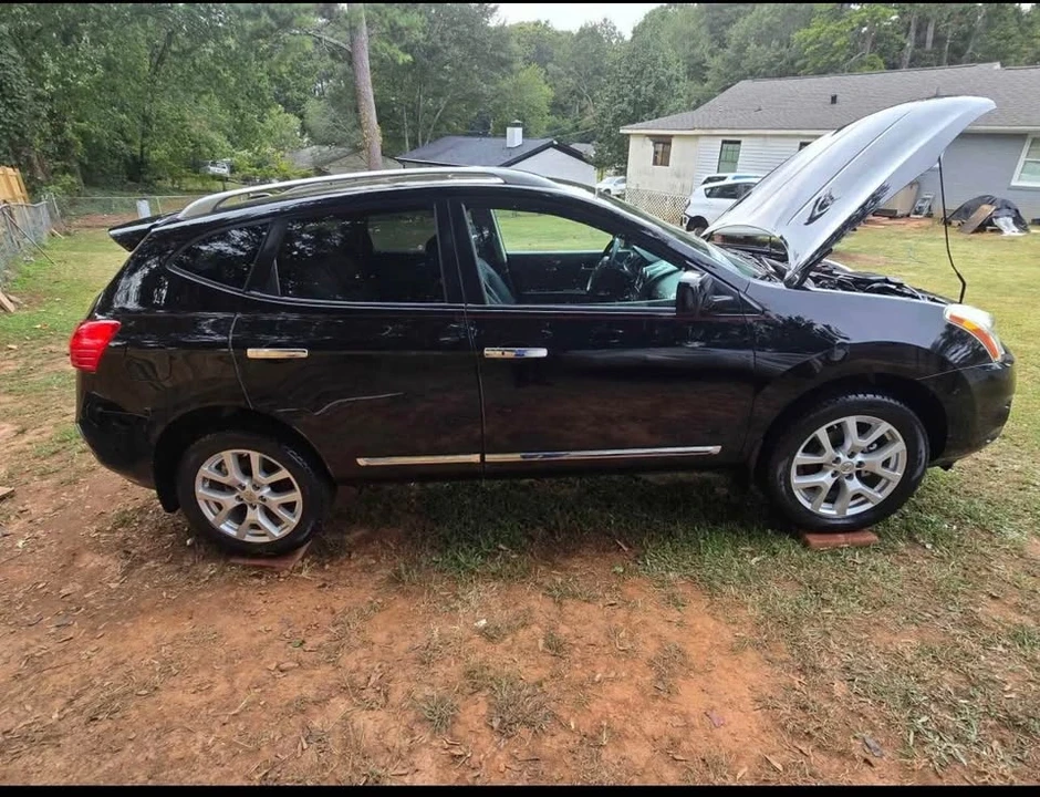 2013 Nissan Rogue - Image 2 of 11