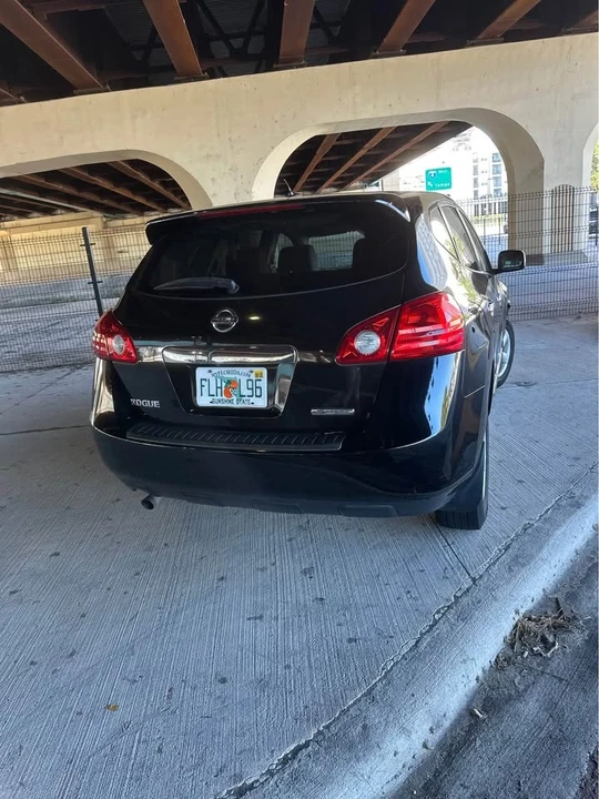 2013 Nissan Rogue - Image 8 of 9