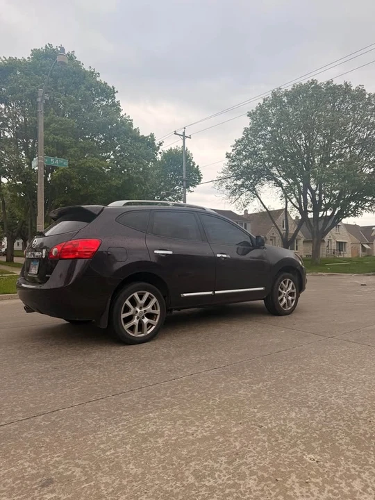 2013 Nissan Rogue - Image 6 of 10