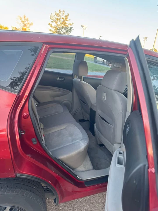 2013 Nissan Rogue - Image 9 of 12
