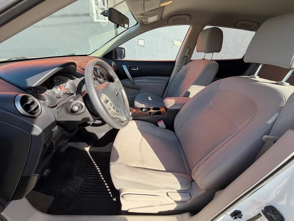 2013 Nissan Rogue - Image 9 of 14