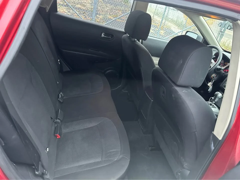 2013 Nissan Rogue - Image 10 of 13