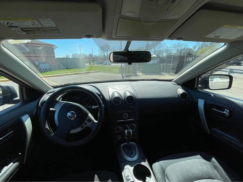 2013 Nissan Rogue - Image 9 of 16