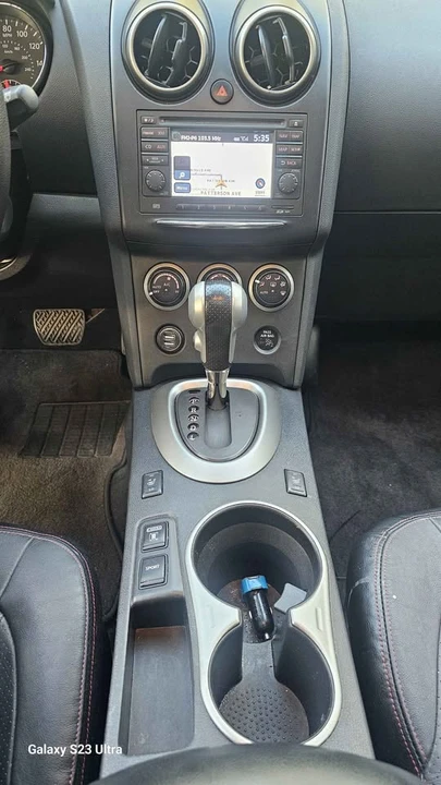 2013 Nissan Rogue - Image 14 of 18