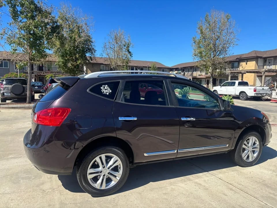 2013 Nissan Rogue - Image 5 of 7