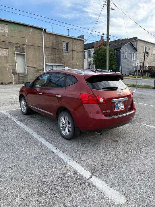 2013 Nissan Rogue - Image 4 of 14