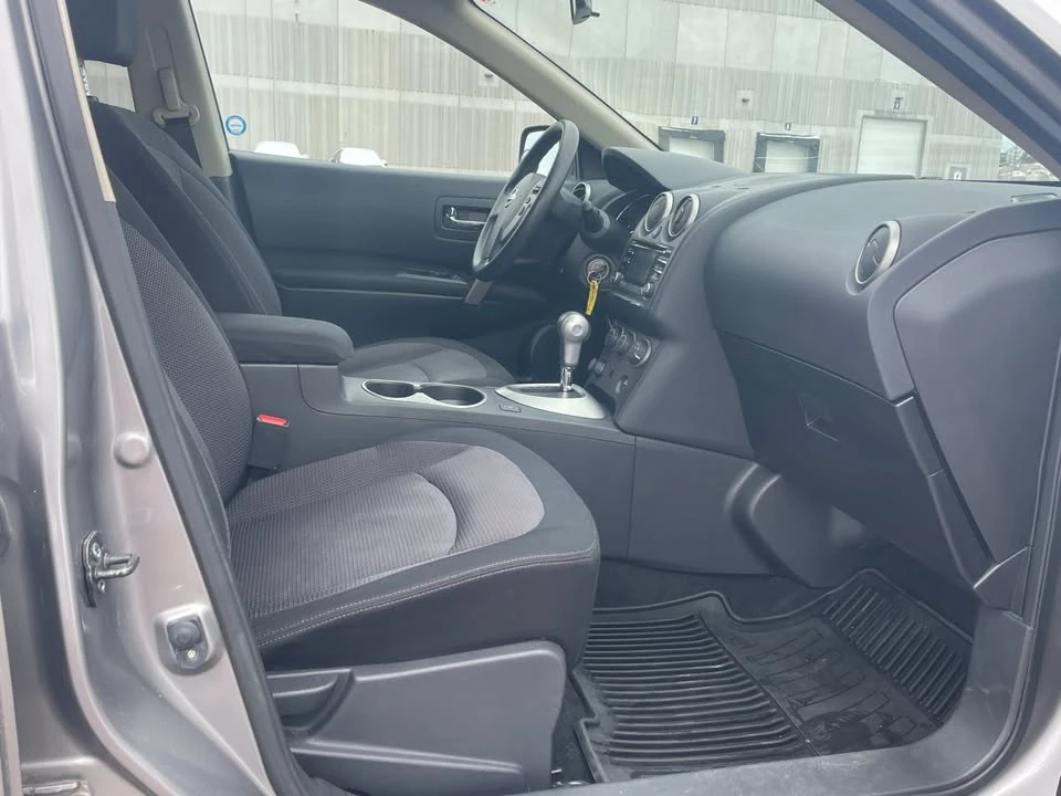 2013 Nissan Rogue - Image 12 of 20
