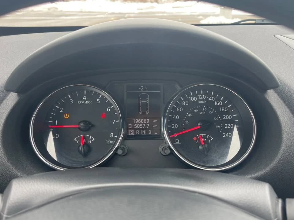 2013 Nissan Rogue - Image 16 of 20