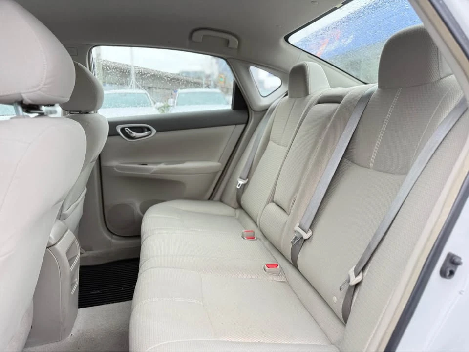 2013 Nissan Sentra 7th Gen - Image 12 of 20
