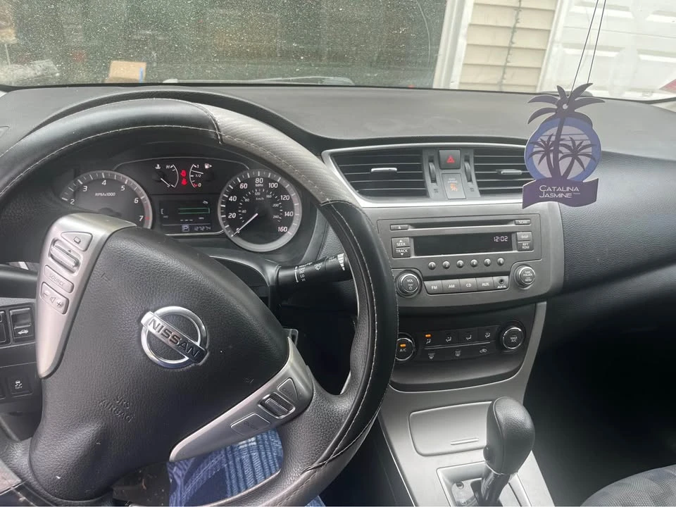 2013 Nissan Sentra 7th Gen - Image 2 of 10