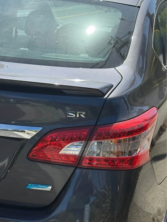 2013 Nissan Sentra 7th Gen - Image 2 of 5