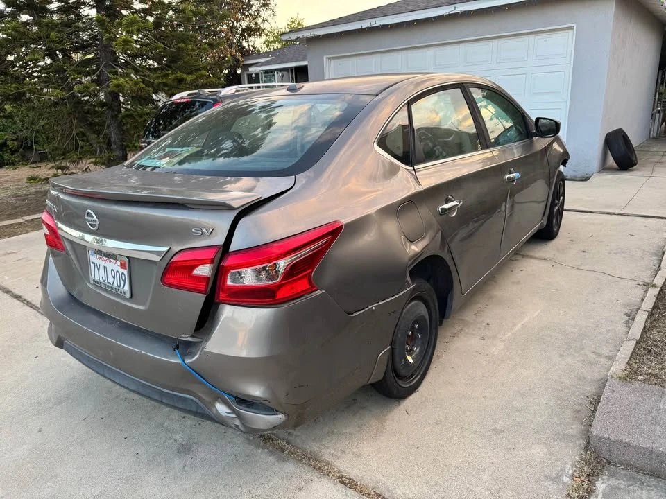 2013 Nissan Sentra 7th Gen - Image 2 of 4
