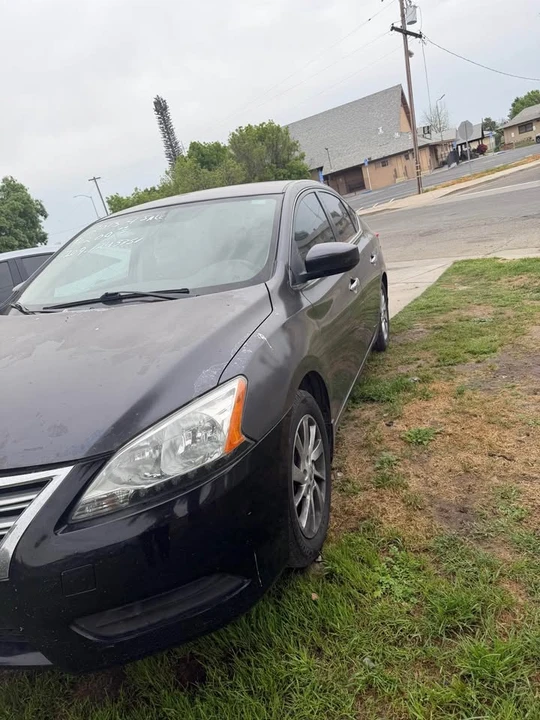 2013 Nissan Sentra 7th Gen - Image 3 of 5