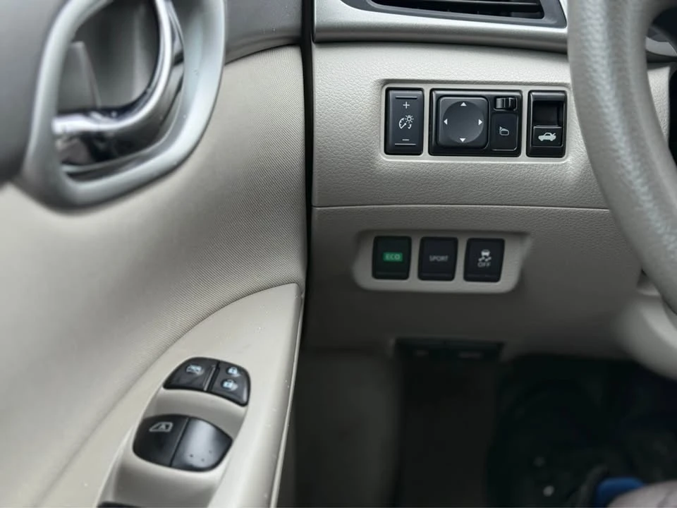 2013 Nissan Sentra 7th Gen - Image 12 of 15